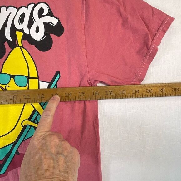 Buc-ee’s Pink "Bananas for Buc-ee's" Graphic Cotton Short Sleeve T-Shirt Small - Picture 5 of 6